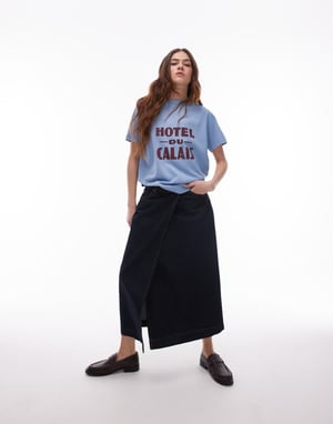 Topshop grafisk t-shirt Hotel du Calais i blå