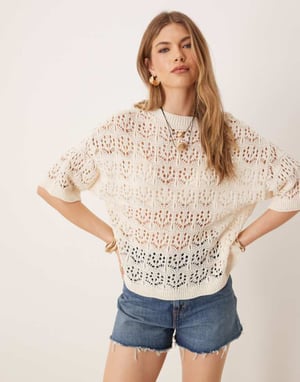 ASOS DESIGN öppen stickad avslappnad t-shirt i ecru