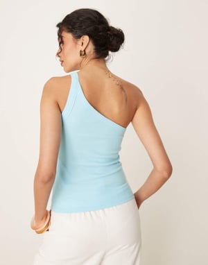 Abercrombie & Fitch enaxlad asymmetrisk ribbad tanktop i blått