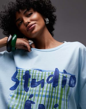 Topshop jersey grafisk scarftryck oversized topp i ljusblå