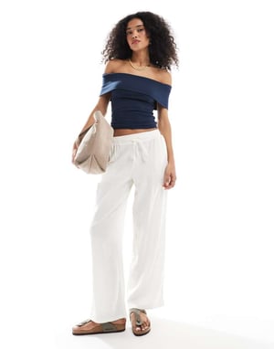 Hollister off shoulder kortärmad topp i himmelsblå