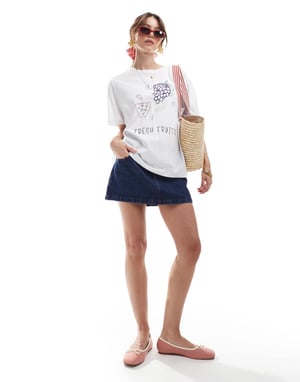 Pieces oversized t-shirt med frukter grafik i vitt