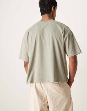 ASOS DESIGN boxy oversized t-shirt med framsidegrafik i grågrön
