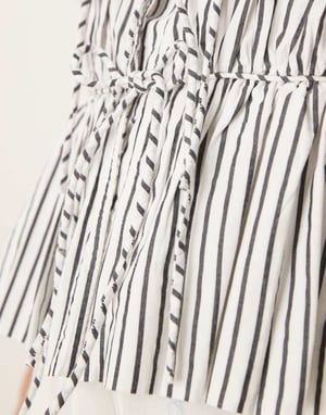 YAS sleeveless tie front poplin top in black and white stripe