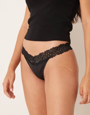 Calvin Klein Attraction trosa med spetsdetaljer i svart