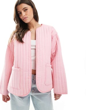 ASOS DESIGN quiltad randig jacka i rosa
