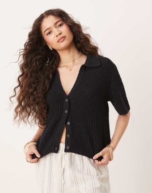 Abercrombie & Fitch kortärmad virkade cardigan i svart