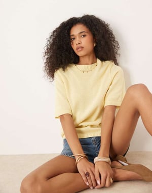 ASOS DESIGN stickad boxy t-shirt i gul