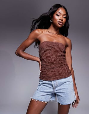 ASOS DESIGN texturerad lång bandeau i brun