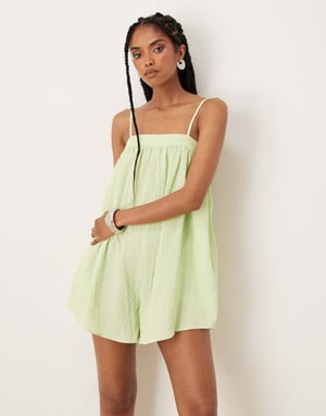 ASOS DESIGN jumpsuit med smala axelband och texturerad bust i limegrön