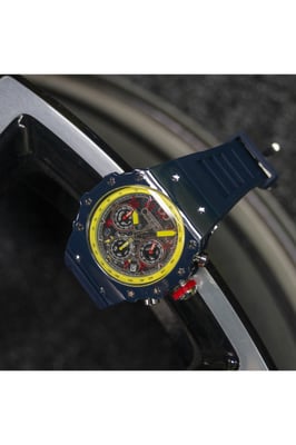 Invicta Racing 69661 Herrklocka - Kvartsurverk - Akryl med Silver Urskiva - 43 mm