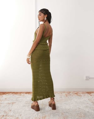 Miss Selfridge volang virkat maxikjol i khaki