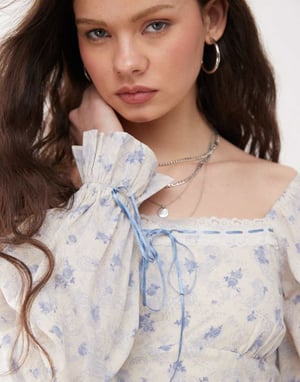 Miss Selfridge mjölkpiga maxiklänning i blått blommönster