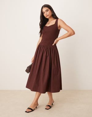 Nobody's Child Thalia rynkad bodice drop hem midi klänning i choklad