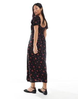 Miss Selfridge Petite spunnit te midaxi klänning i svart ros mönster