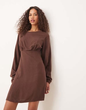 ASOS DESIGN linneblandning cocoon ärm mini klänning i choklad