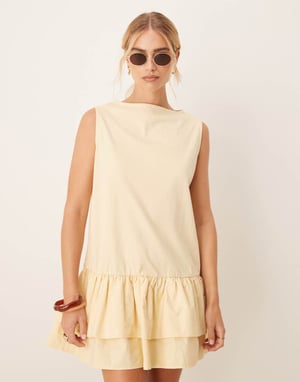 ASOS DESIGN miniklänning med sänkt midja i poplinblandning i citronfärg