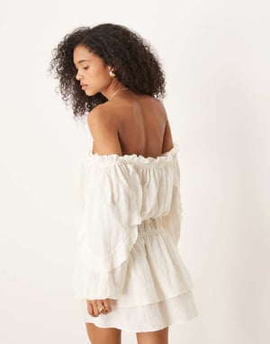 ASOS DESIGN bomulls-bardot volang mini klänning i krämfärg