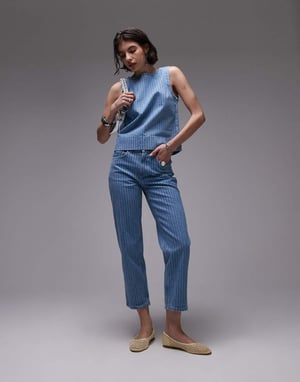 Topshop Runway mid rise rak cropped jeans med blekstrimma