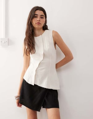 Weekday Circee linneblandning omslagskort kjol i svart exklusiv för ASOS