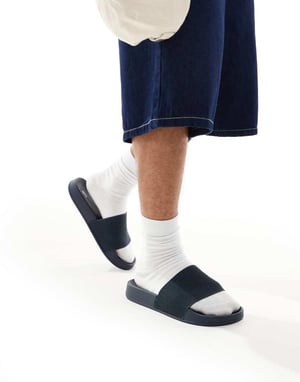 ASOS DESIGN sandaler i marinblått med stickad rem