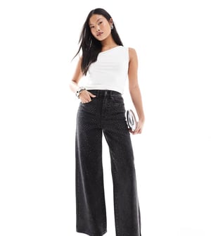 ONLY Petite Hope vida jeans med rhinstenar i tvättad svart