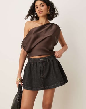 ASOS DESIGN samlad denimmikrokjol i svart
