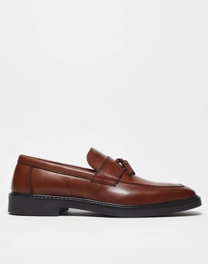 ASOS DESIGN loafers in tan leather with tassel