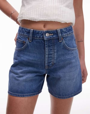Topshop denim Editor-shorts i medelblå
