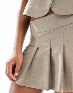 JJXX co-ord low rise pleated skirt in beige