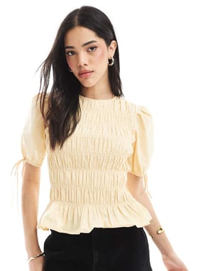ASOS DESIGN puffärmad topp med rynkedetalj i gult