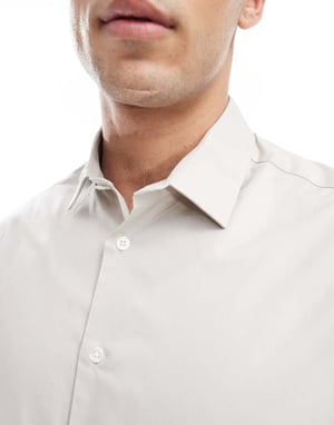 ASOS DESIGN formell poplin regular skjorta i sten
