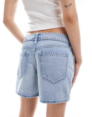 Hollister lågt skurna baggy denimshorts i ljus tvätt