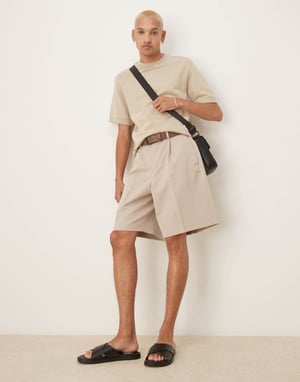 ASOS DESIGN smart bermudashorts med framtråd i stenfärg