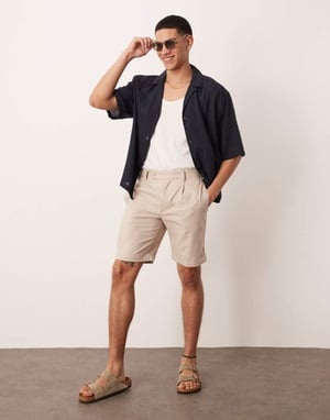 ASOS DESIGN smarta rak linneblandning chinoshorts med framfåll i sten