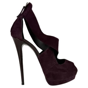 Giuseppe Zanotti Cross Strap Platform Pumps in Burgundy Suede