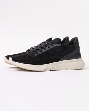 Titanis_Slon_knwal Trainers in Black