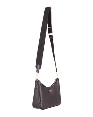 Prada Re-Edition 2005 Schoudertas in Zwart Saffiano Leer