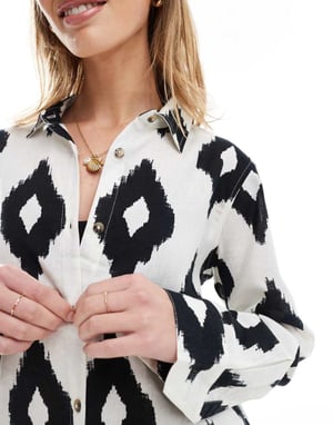 Accesorize montryckt oversized strandskjorta