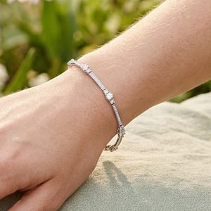 Women's Bracelet with Sparkling Cubic Zirconia, 925 Sterling Silver BIPU022