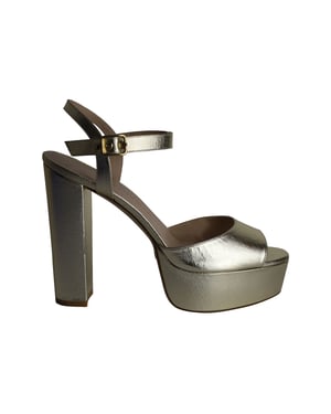 Stuart Weitzman Ryder 95 Platform Sandals in Gold Leather