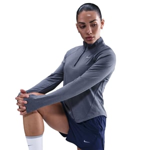Nike Swoosh-hardloopshirt met lange mouwen voor dames (Middernacht marine)