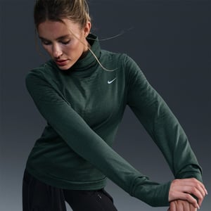 Women's Nike W NK SWIFT ELEM in Vintage Green