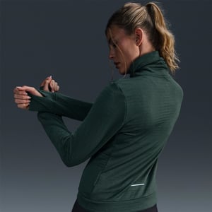 Women's Nike W NK SWIFT ELEM in Vintage Green