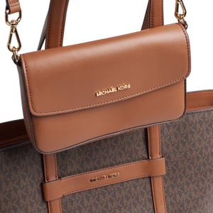 Dam 2-i-1 Tote-väska Jet Set Travel Stor Set Handväska och Axeväska 35S6GTVT3B