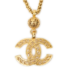 Large CC Pendant Necklace   Ketting