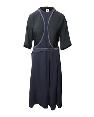 Marni jurk met contrasterende stiksels en panelen in veelkleurige viscose.