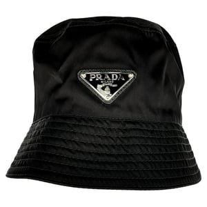 Prada Re-Nylon Bucket Hat i Svart Nylon