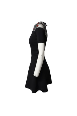 Sandro Paris Rozenapplicatie Mini Jurk in Zwarte Viscose