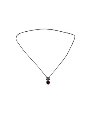 Swarovski oorbellen en halsketting sieradenset met rode kristallen.
